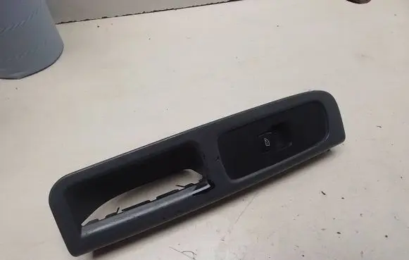 Volvo V50 Electric window control switch 30658448