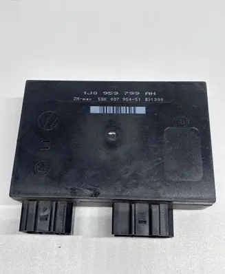 Volkswagen Golf IV Comfort/convenience module 1J0959799AH 5DK00795451
