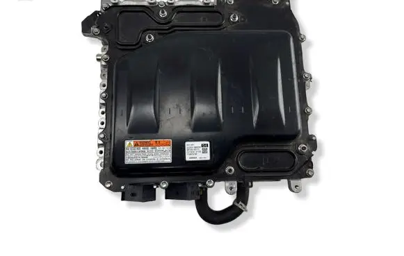 Toyota bZ4X Voltage converter inverter G973042171