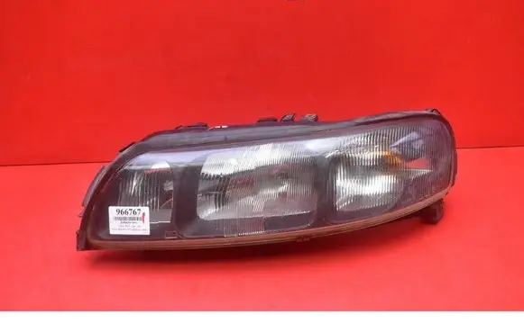 Volvo S60 Headlight/headlamp 8693577