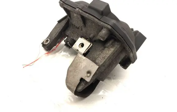 Nissan Juke I F15 Engine shut-off valve 147B08010R