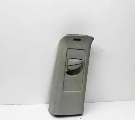 (C) pillar trim