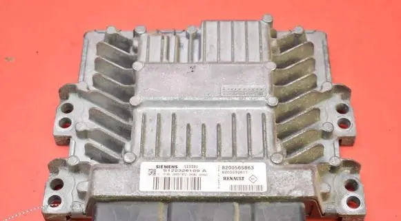 Renault Megane II Engine control unit/module ECU 8200565863