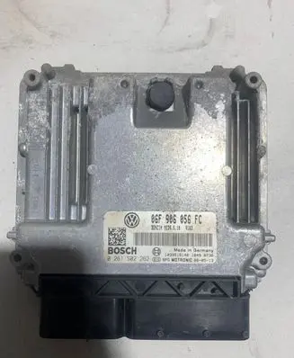 Volkswagen PASSAT B6 Engine control unit/module 06F906056FC 1039S16140 31S02262