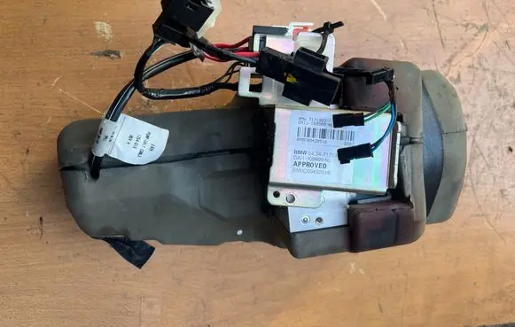 BMW 1 E82 E88 Convertible roof main ram cylinder 7171303 54347171303