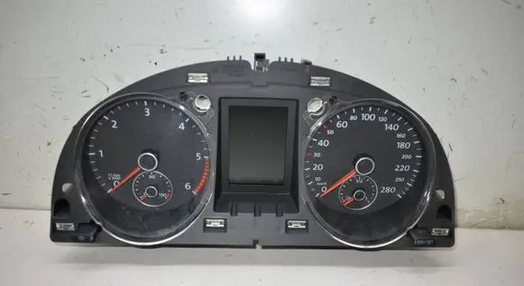 Speedometer (instrument cluster)