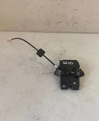 Mercedes-Benz E W211 Loading door lock A1717500085 A1717500185