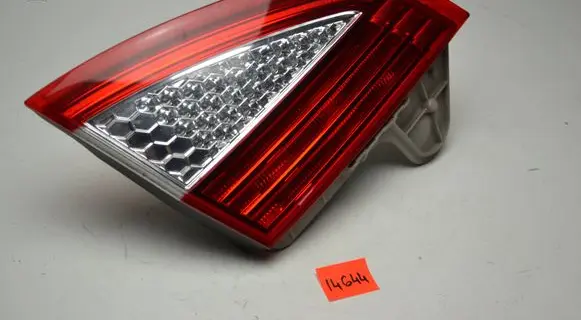 Ford Mondeo MK IV Tailgate rear/tail lights 374D