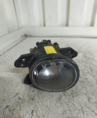 Mercedes-Benz B W245 Front fog light A2518200756