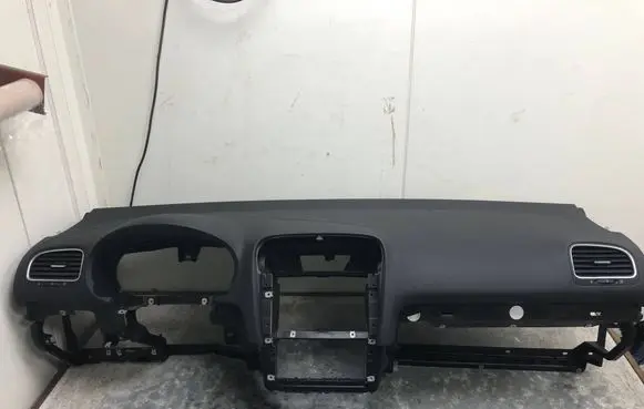 Volkswagen Golf VI Dashboard 5K1857181B-BILI 5K1857181B