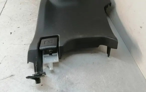 Toyota Prius (XW30) Dashboard lower bottom trim panel 5548047020