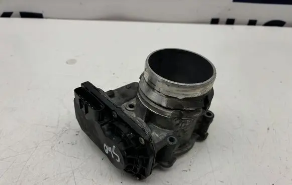 Volvo S60 Throttle valve 32202650