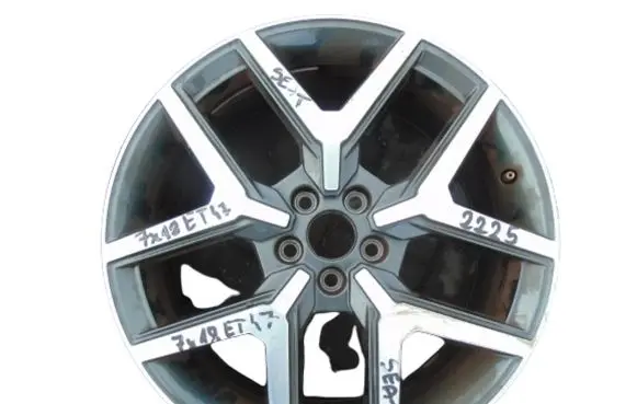 Seat Arona R18 alloy rim 6F9601025B