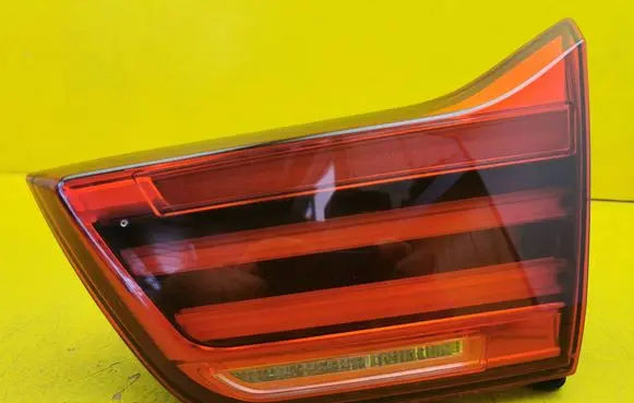 BMW M4 F82 F83 Tailgate rear/tail lights 7443132