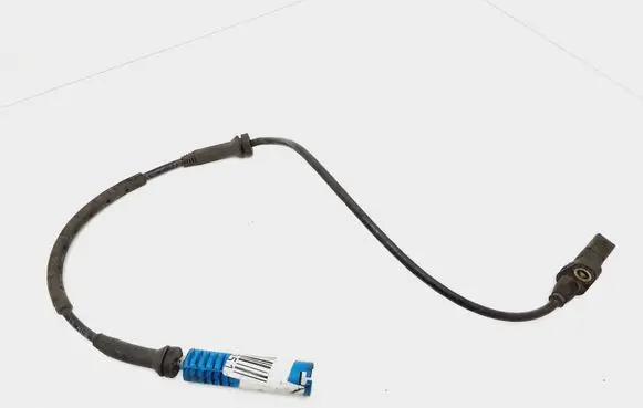 BMW 5 E39 ABS brake wheel speed sensor 8366234