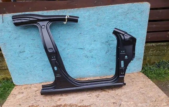 Peugeot 2008 I (B) Pillar trim (exterior) 1609673580pmi
