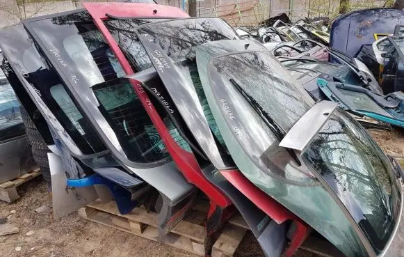 KIA Shuma Tailgate/trunk/boot lid