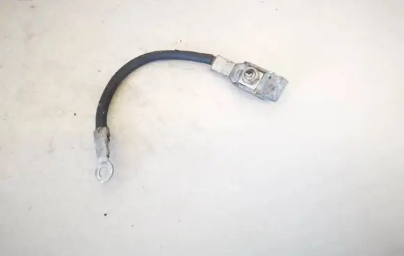 Toyota Prius (XW20) Positive cable (battery)