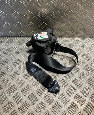 Opel Crossland X Rear seatbelt 39194188