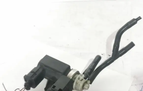 Audi A6 S6 C6 4F Vacuum valve 8E0906627C