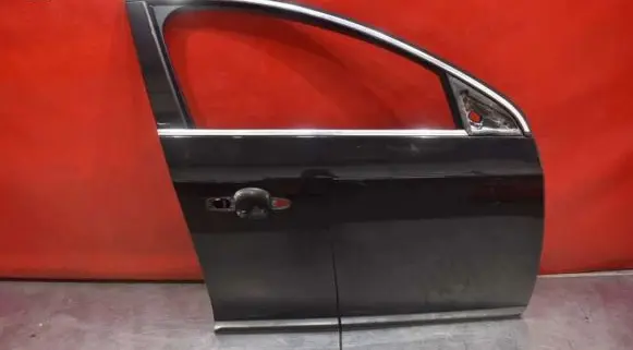 Volvo V60 Front door
