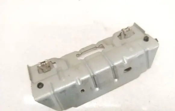 Volkswagen Golf VI Other exterior part 1K0858687H