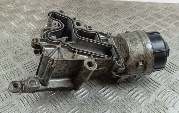 Jeep Cherokee Oil filter mounting bracket 55246619 B538