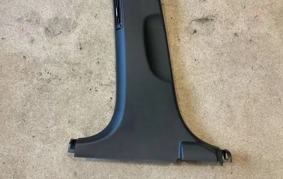 KIA EV6 (B) pillar trim (bottom) 85835CV100