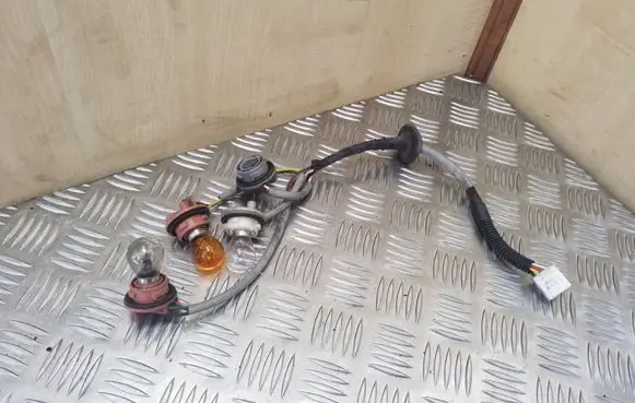 Tail light part