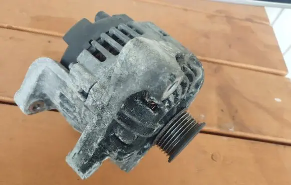 BMW 3 E90 E91 Generator/alternator OEM7802471