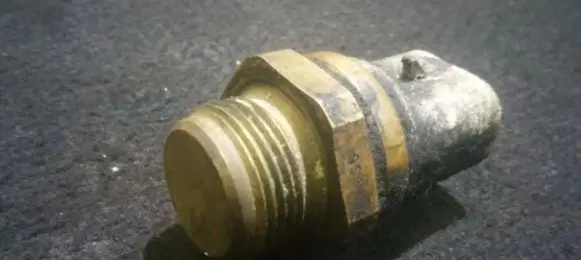 Opel Vectra B Coolant temperature sensor 90307873