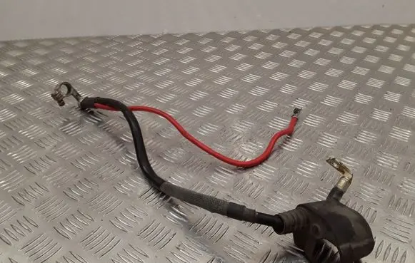 Volkswagen Caddy Wires (starter motor) 1K0971909B