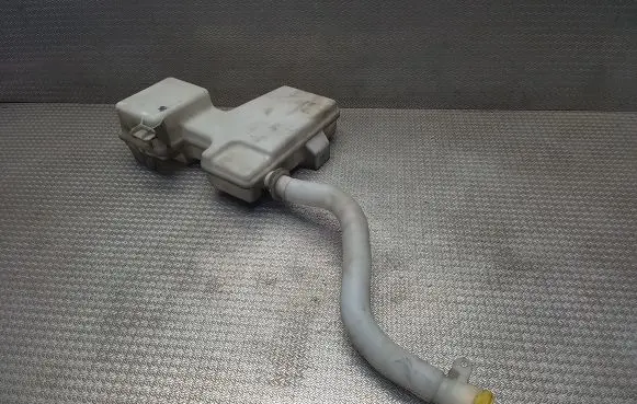 Renault Trafic III (X82) Windshield washer fluid reservoir/tank 289105241R