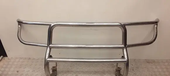 Toyota Land Cruiser (BJ70) Front bumper