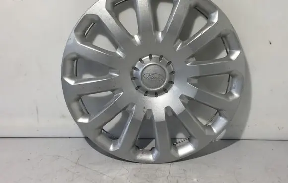 Ford Fiesta R15 wheel hub/cap/trim 8V211130JB