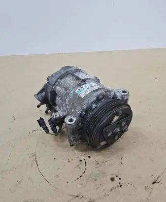 Volvo XC60 Air conditioning (A/C) compressor (pump) 31315453 064010111B4