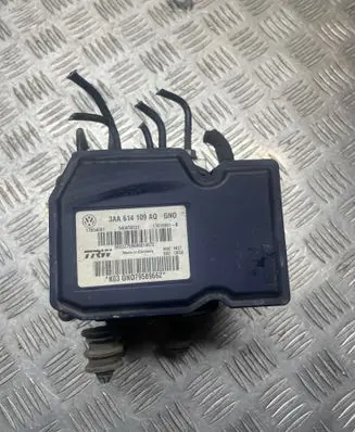 Volkswagen PASSAT CC ABS Pump 3AA614109AQ 17654081 54085622Z