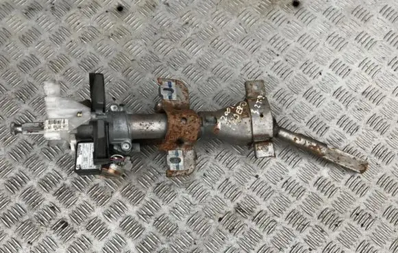 Mitsubishi Pajero Steering wheel axle