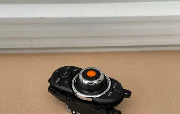 Mini Cooper Countryman F60 Head unit multimedia control 9392037