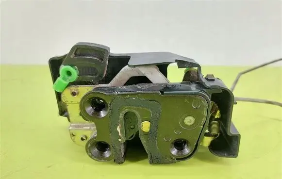 KIA Picanto Front door lock