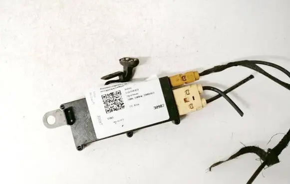Volvo V50 Antenna control unit 30737918 28019207