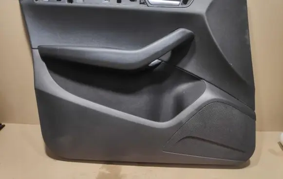 Volkswagen PASSAT B7 Front door card panel trim