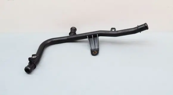 Engine coolant pipe/hose