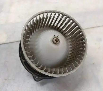 Toyota Yaris Verso Heater fan/blower 194000