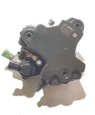 Volvo V70 Fuel injection high pressure pump 30756125 0445010111 290787