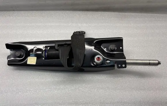 Volvo S80 Front seatbelt 39811478