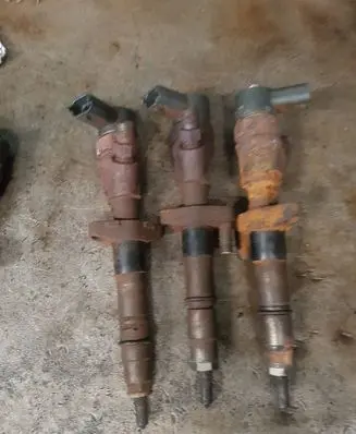 Renault Trafic II (X83) Fuel injector 0445110255