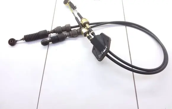 Nissan X-Trail T30 Gear shift cable linkage 74415