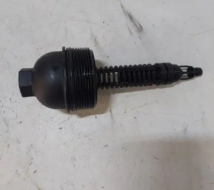 BMW 5 E60 E61 Oil filter cover 7789323