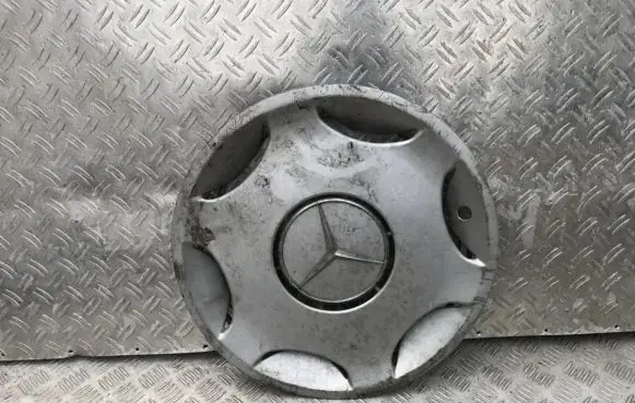 Mercedes-Benz C W202 R15 wheel hub/cap/trim 2024010024